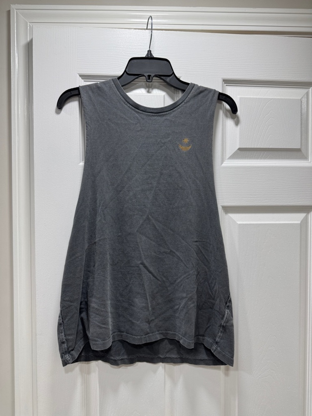 SPIRITUAL GANGSTER Women’s Gray Sleeveless Tank Top - Casual Relaxed Fit